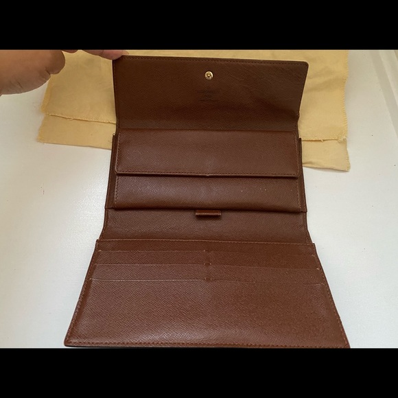 SOLD Louis Vuitton Trifold Long Wallet - Picture 4 of 16
